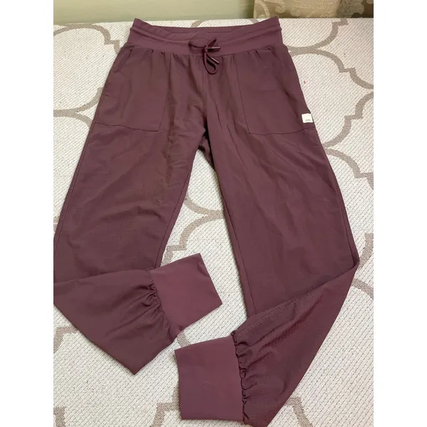 Vuori Summits Woven Joggers Fig Maroon Size XS Ripstop Hiking Athleisure Pants - Image 12
