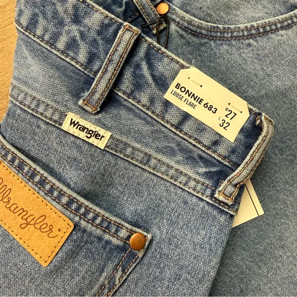 NWT Wrangler Bonnie 683 Loose Flare Jeans Women’s Size 27 32” Inseam Medium Wash - Image 11