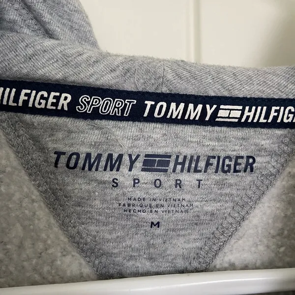 EUC‎ | Tommy Hilfiger sport women’s cowl neck sweatshirt — medium - Image 4