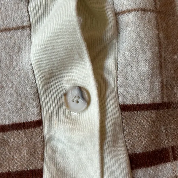 Babaton Aritzia Autumn Plaid Neutral Colored Vest - Image 4