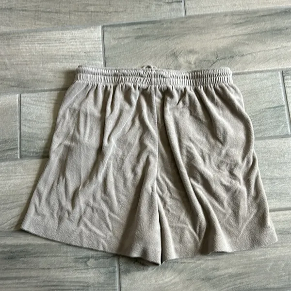 H&M lounge shorts - Image 4