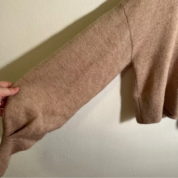 H&M Women's Size 4 Mohair-Blend Polo-Neck Jumper Sweater‎ Light Beige Wool - Image 5