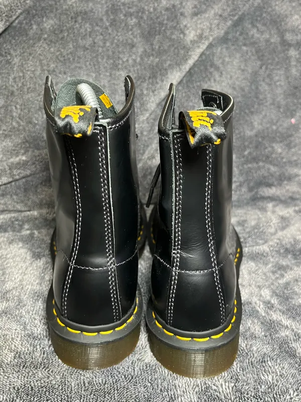 Dr. Martens 1460 Smooth Leather Black Boots Women Size 6 / Men 5 NWOB - Image 4