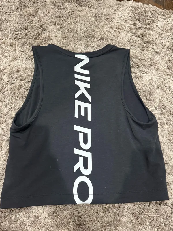 Nike Pro Cropped Tank - Image 3