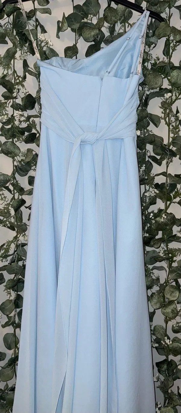 Bridesmaid David's Bridal - Image 2