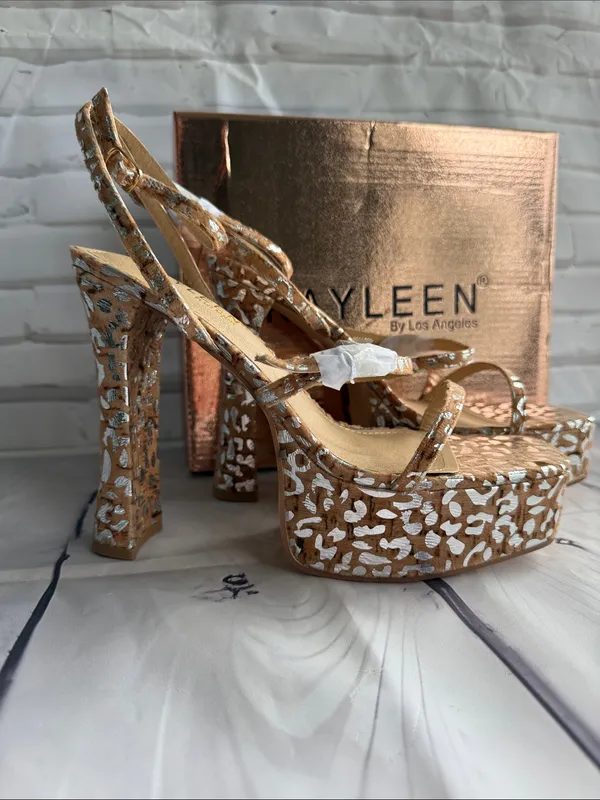 KAYLEEN By Los Angeles Myra-40 in Leopard Silver Metalic Platform Heels - Image 7