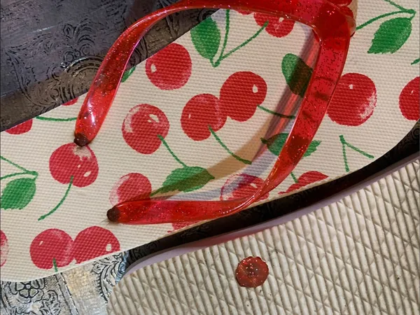 Vintage Y2K Cherry Flip Flops Size 7 - Image 3