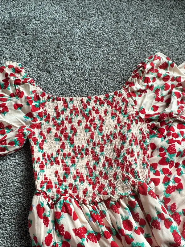 Betsey Johnson Cream Maxi Dress with Red Strawberry Print - Image 5