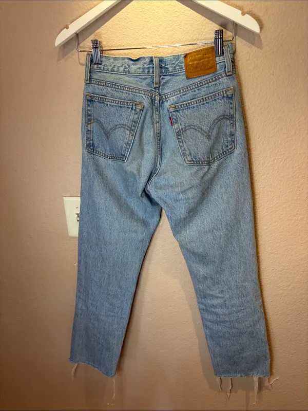 Levi’s Women’s Premium Denim Jeans Wedgie Straight Size 24 - Image 8