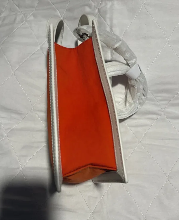 We - Image 4
