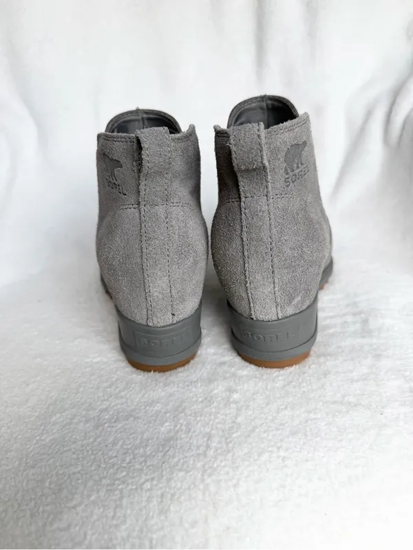 Sorel Evie 2 Chelsea Boots Gray Leather Hidden Wedge Lug Ankle Booties 6.5 - Image 4