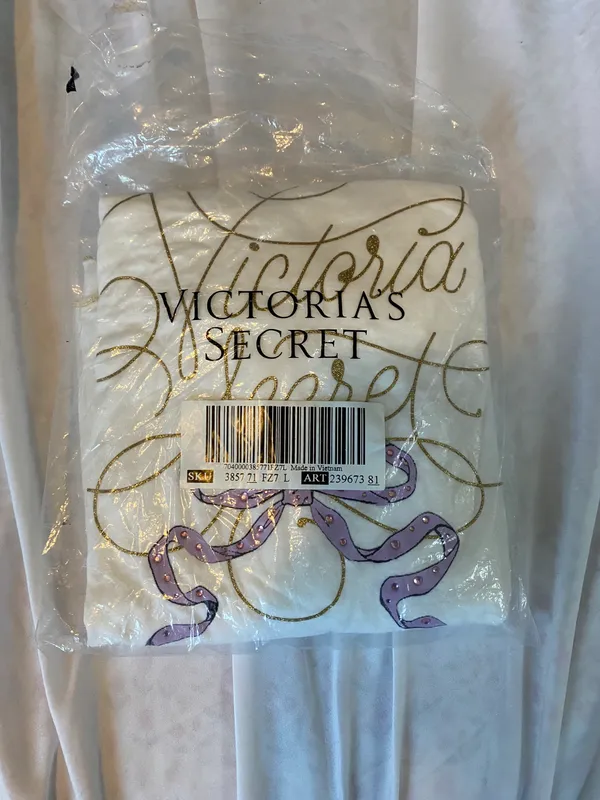 Victoria's Secret BNWT gold purple bow long sleeve Tshirt - Image 8