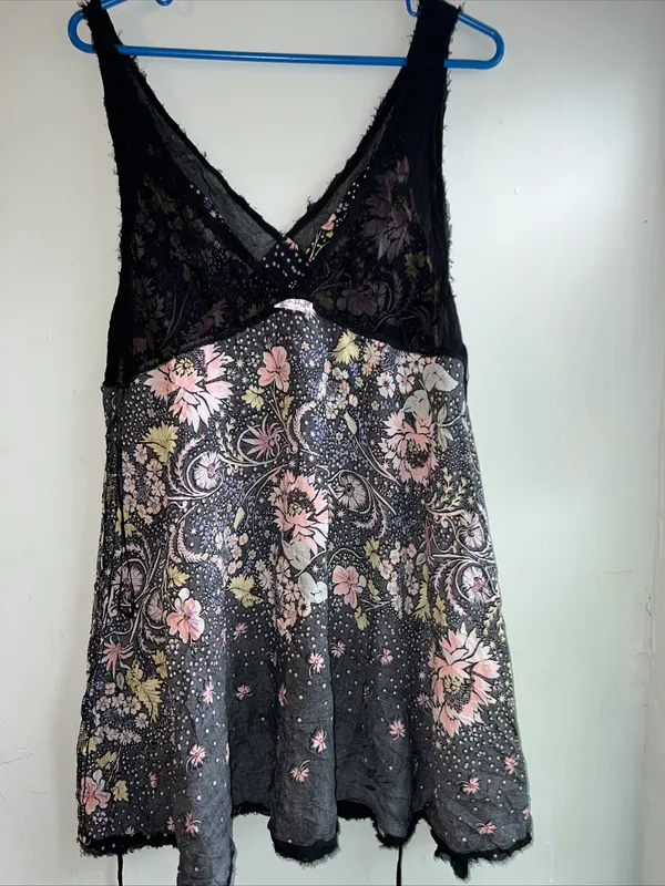 Gorgeous V Neck Floral Sleeveless Flare Mini Dress Black - Image 6