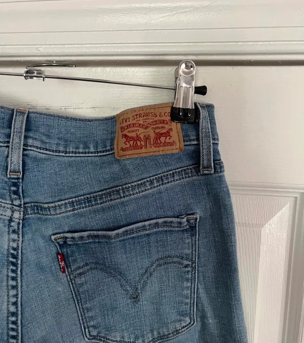 Levi’s Jeans Women’s - Image 4
