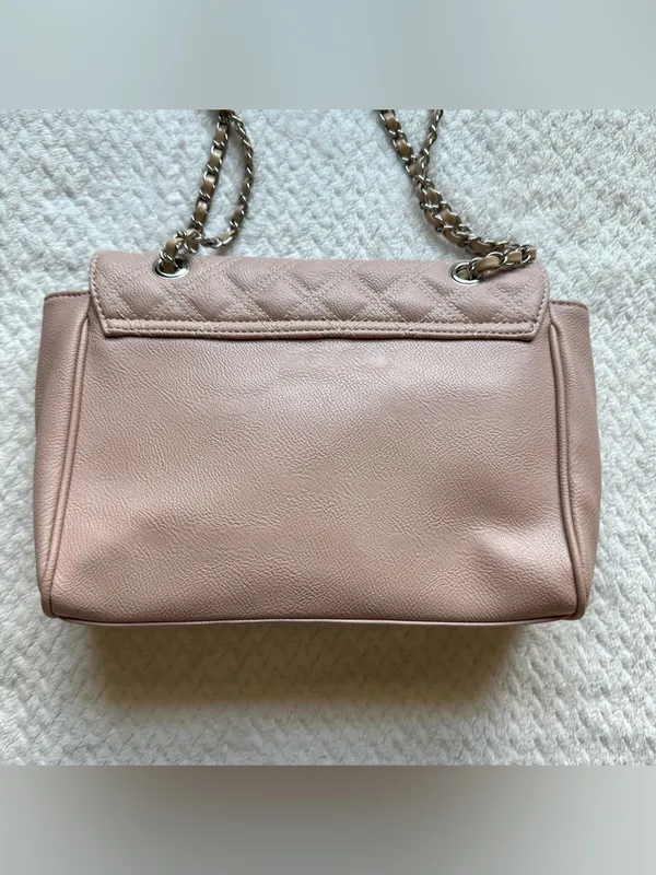 G by Guess Quilted Flap Shoulder Bag Blush Pink Leopard Lining Chain Strap Charm - Image 9
