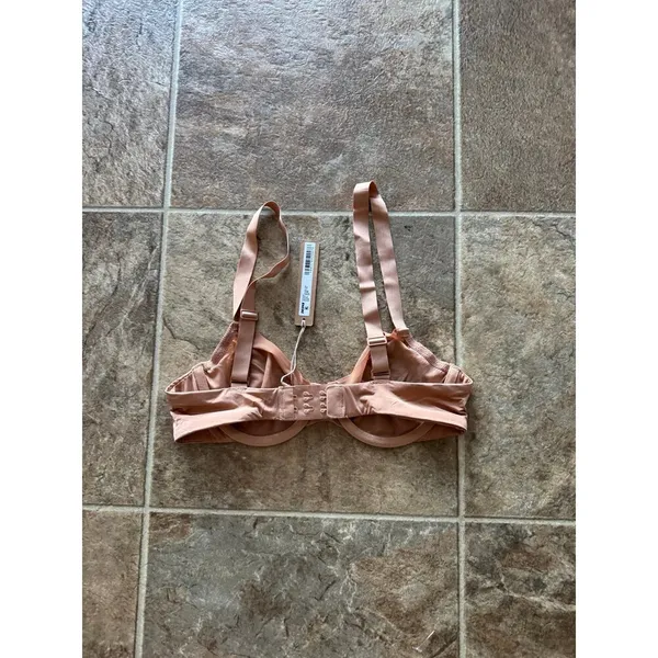 Skims No Show Molded Unlined Balconette Bra Ochre 32B - Image 5