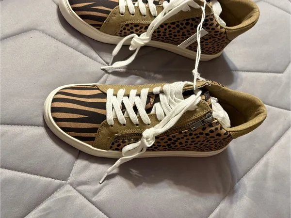 American Eagle Faryl Robin Animal Print High Top Sneakers Size 7 NWT - Image 7