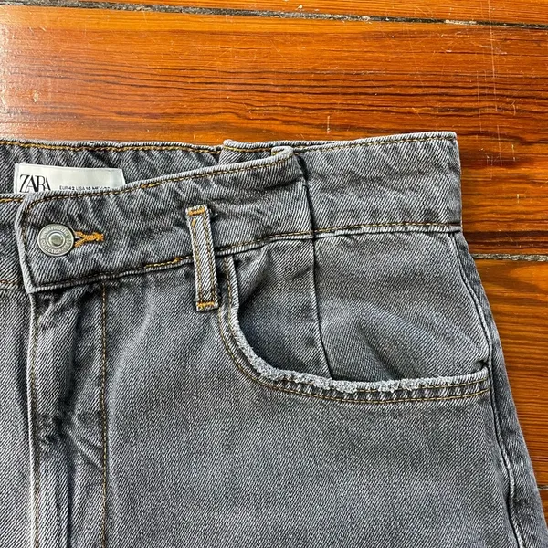 Zara High Rise Wide Leg Baggy Fit Jeans - Size 10 - Image 9