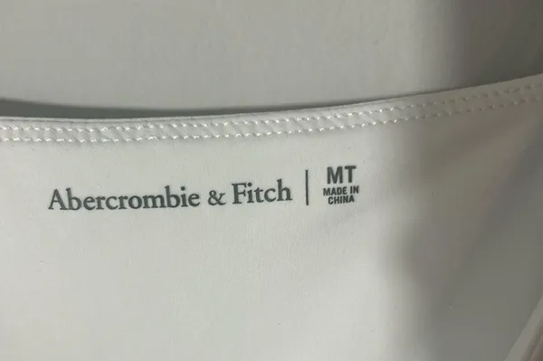 Adorable white dress from Abercrombie - Image 4