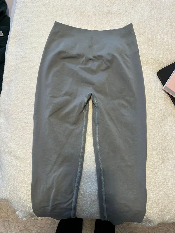 Alphalete Leggings - Image 2