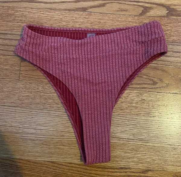 Swimsuits Size M - Image 2