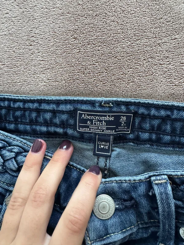 Abercrombie Jeans - Image 2