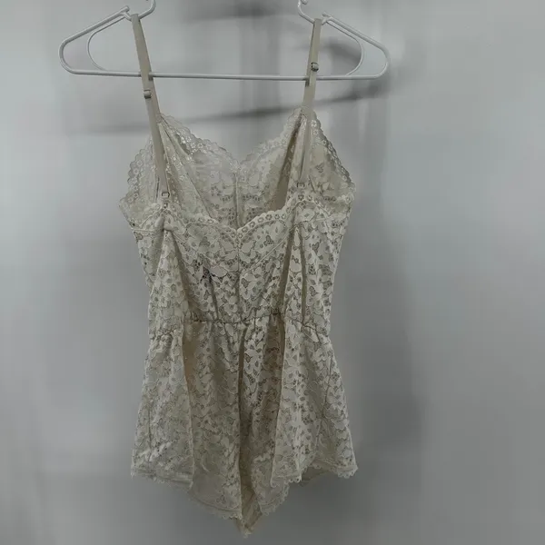 Victoria's Secret Coconut Romper Sweetheart Neckline Cami Floral Lace White S - Image 6