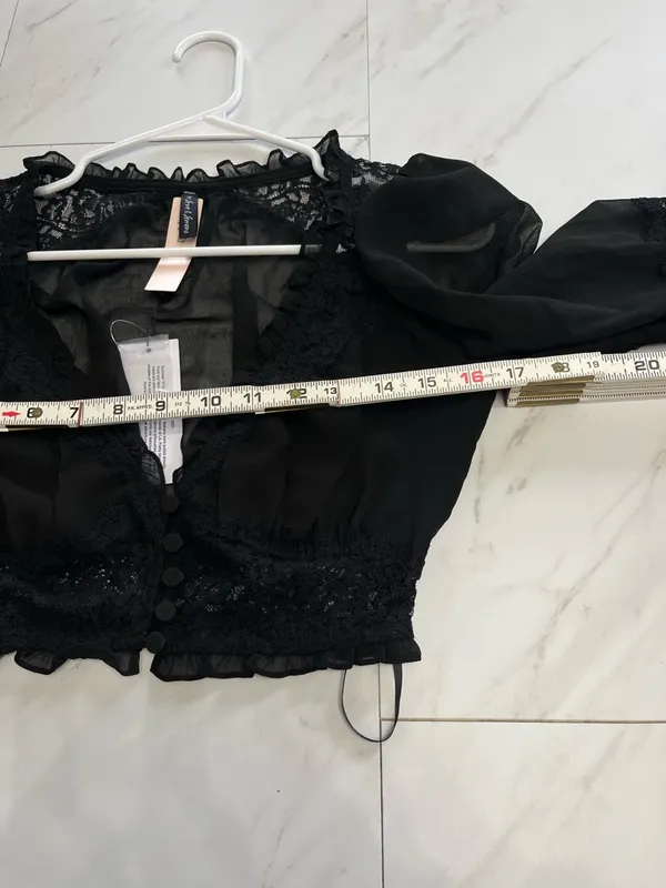 NWT For Love & Lemons Black Lace Freya Blouse top size XS - Image 6