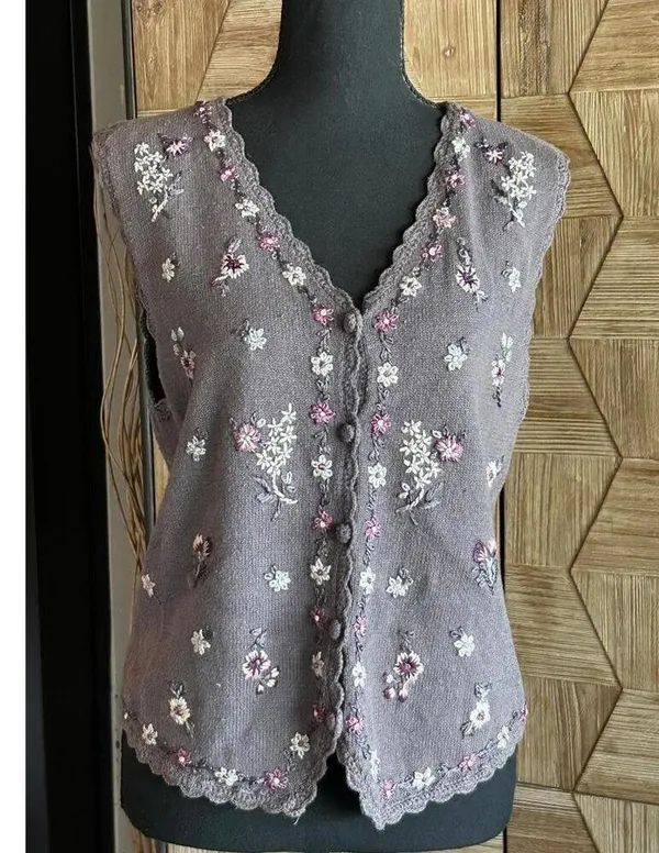 Vintage Segue Sweater Vest Medium Grey Floral Embroidered Fairycore - Image 5