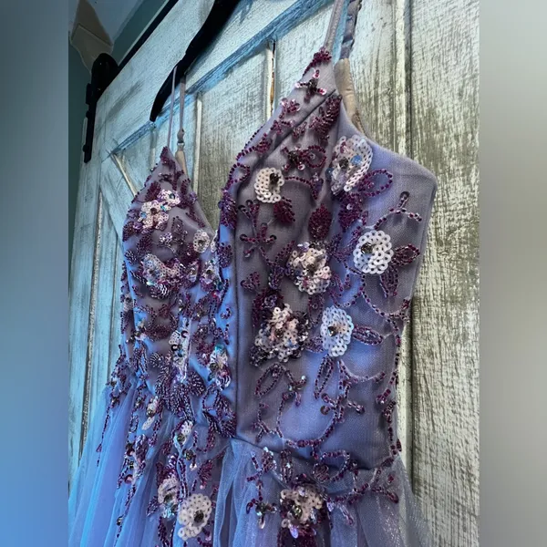 Say Yes To The Prom Prom Dress Junior's V-Neck Ballgown Size‎ 7 - Image 3