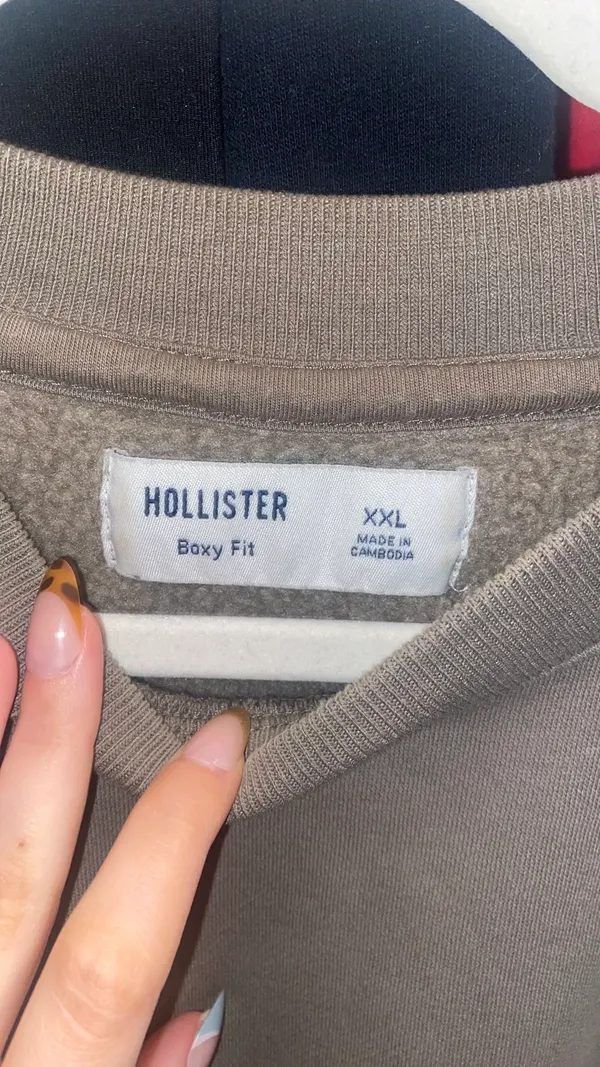 Hollister Crewneck - Image 3