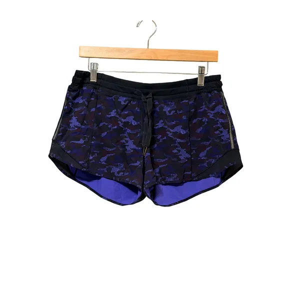 Lululemon Hotty Hot Short II 2.5 Purple Black Camo Low Rise Running Short Size 8 - Image 2