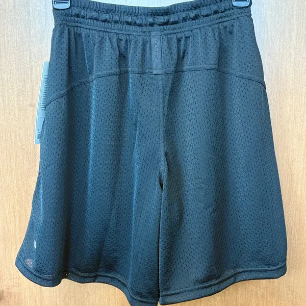 Lululemon Relaxed-Fit Mesh Training Short 8" NWT Sz 4, Black. - Image 2