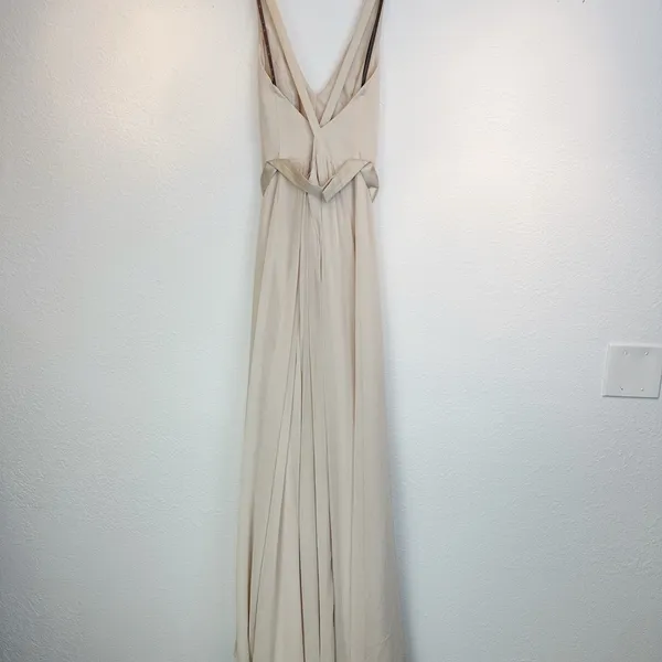 White by Vera Wang Cream Chiffon V Neck Cross Back Full Length Gown Size 4 - Image 14