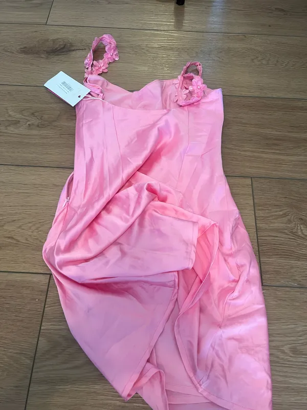 Beginning Boutique Pink Lace Dress with Floral straps size 2 - Image 3
