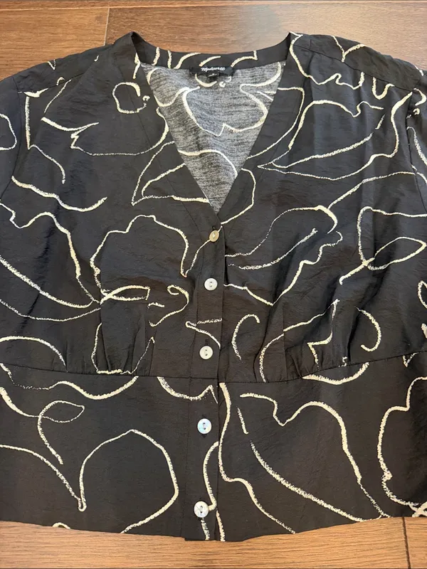 Madewell Lusterweave V-Neck Button-Front Shirt Size Medium - C11-417 - Image 3