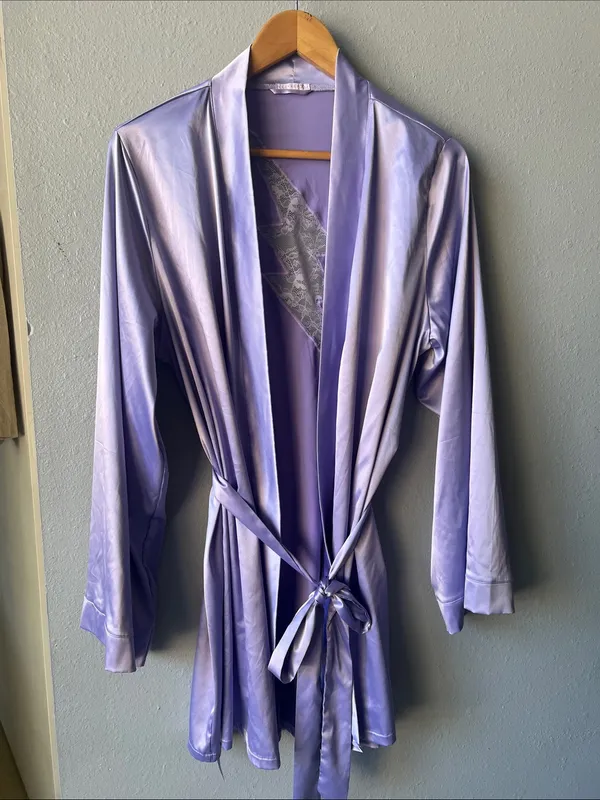 Savage X Fenty Lavender Satin Lace-Back Robe - Image 4