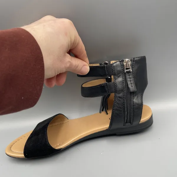 Franco Sarto Sandals Size 8 Black Leather Gladiator Fringed Ankle Strap Open Toe - Image 7