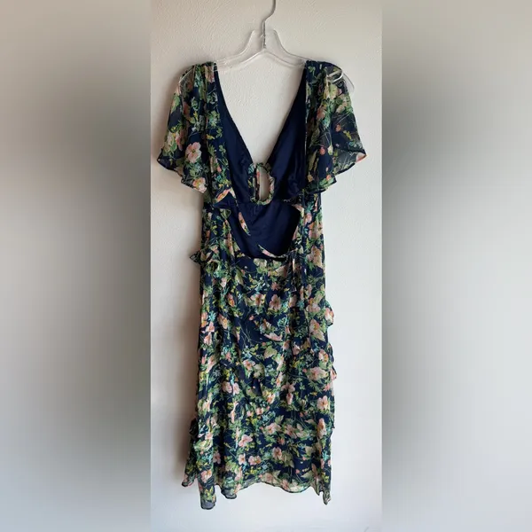 NWT Lulu's Next To You Navy Blue Floral V-Neck Ruffle Midi Dress - Image 5