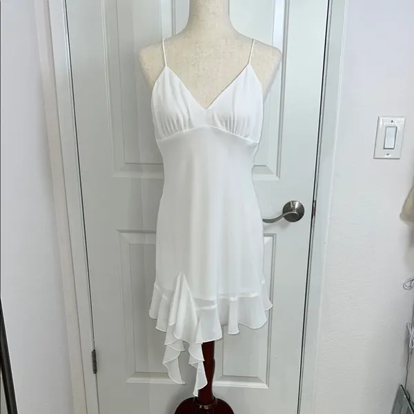 Zara White Ruffle Hem Dress‎ - Image 3
