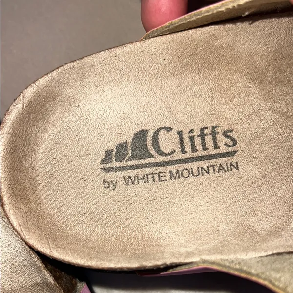 Cliffs by WHITE MOUNTAIN Pink Double Buckle Sandals Size 9M‎ - Image 2