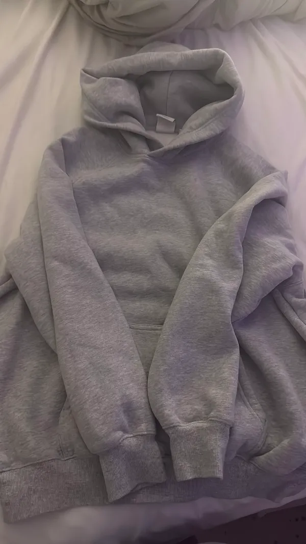 Aritzia Xs grey hoodie. Sweat fleece - Image 3