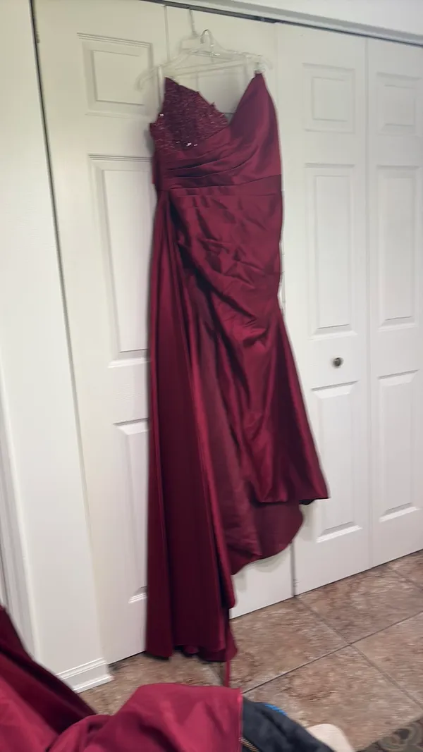 Brand new formal dress Red Size 18 - Image 4