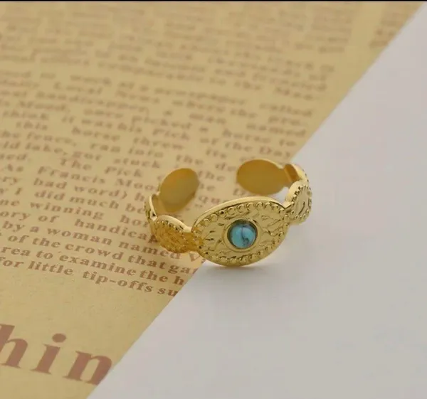 14k Gold Hammered Ring - Image 2