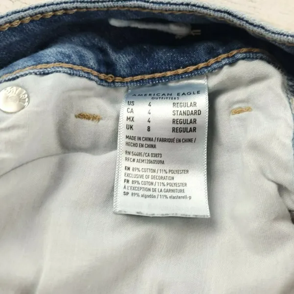 American Eagle Tomgirl Distressed Jeans Womens 4 Regular Light Wash Tapered - Image 8