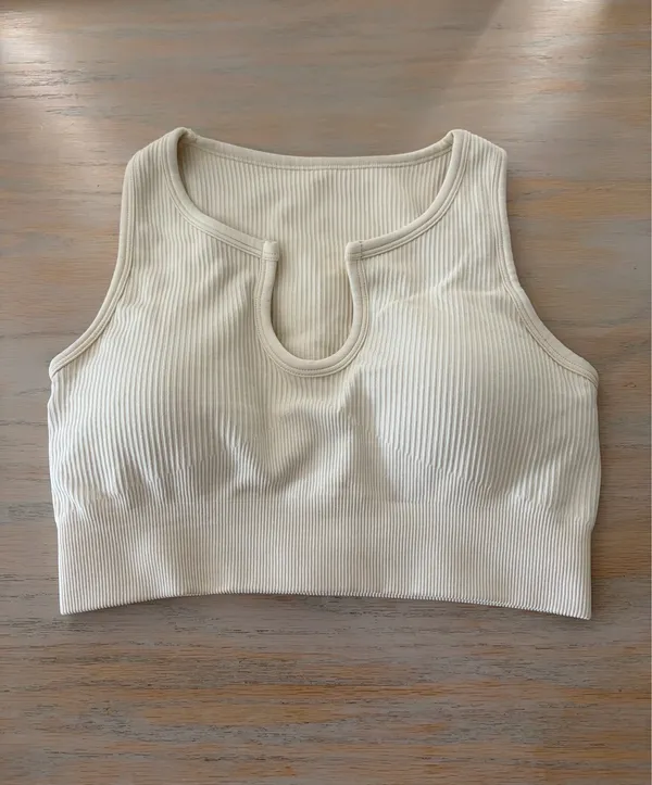 Cream sports bra - Image 2