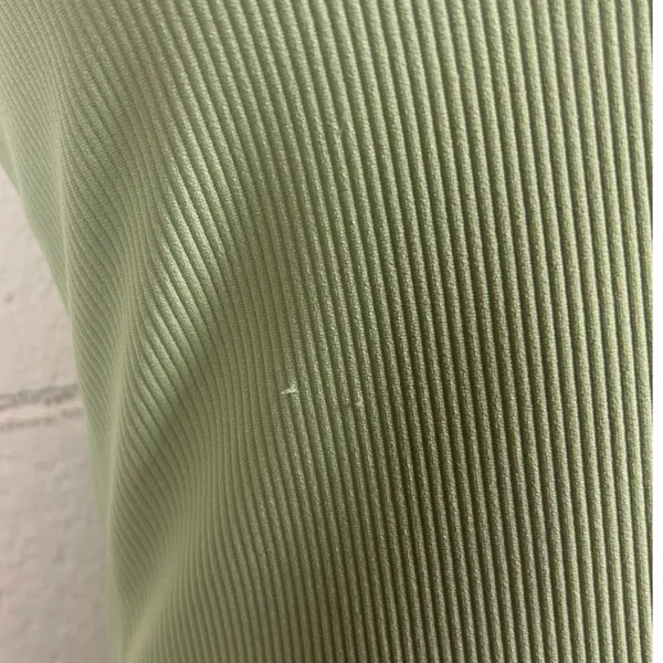 Abercrombie & Fitch pastel lime green ribbed knit sleeveless bodysuit size S - Image 3