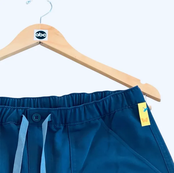 TV CLOTHES! ACTOR-WORN WITH ACTOR NAME ON TAG WITH STUDIO WARDROBE TAG small “high end” “ocean blue “ figs technical collection scrubs  - Image 5