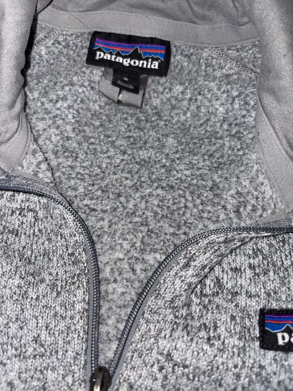 Women’s Patagonia Pullover 1/4 Zip Like New Size Medium - Image 3