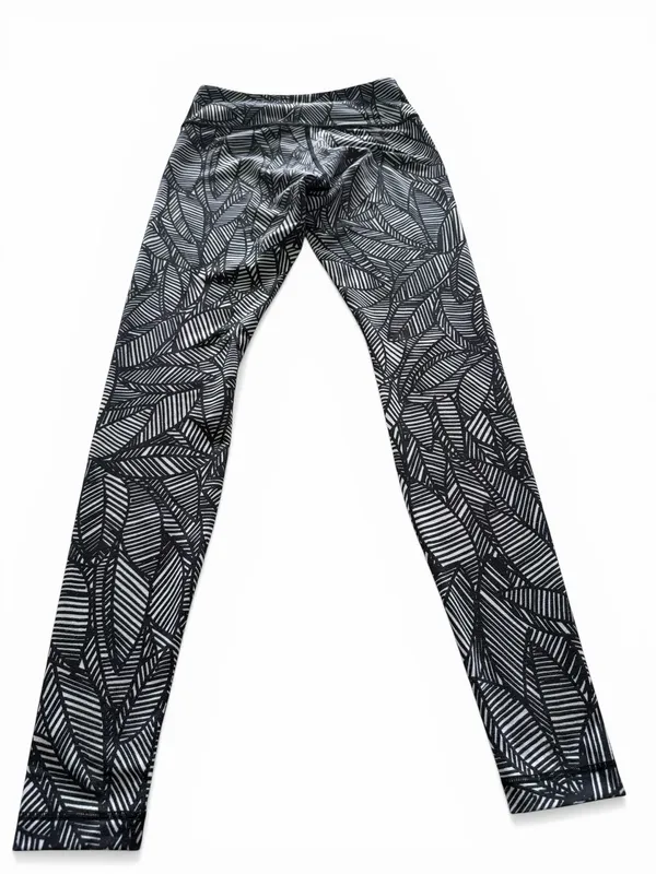 Lululemon Wunder‎ Under Full-On Luon Pant Banana Leaf White Black Size 6 - Image 2